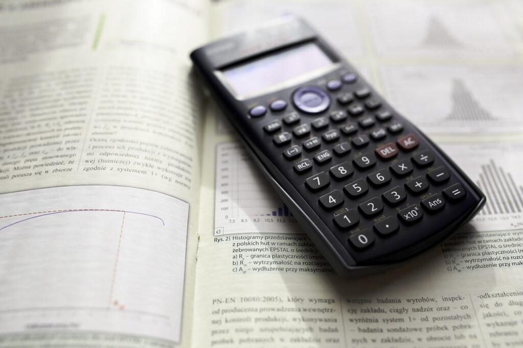calculator-taxes-book