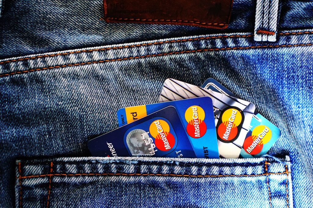 credit-cards-jeans